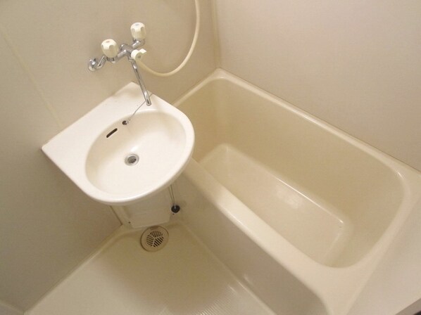 ラフィネ多摩平の物件内観写真